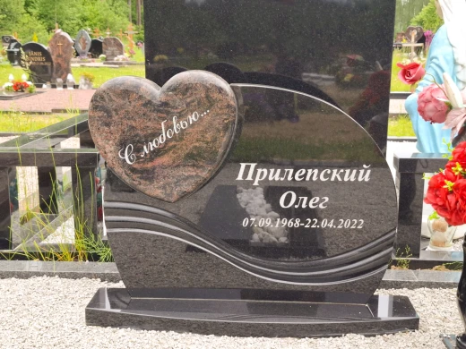 Granīta kapu pieminekļi Jelgavā