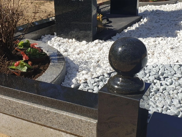 Svecīšu vakari Latvijas Kapsētās 2019