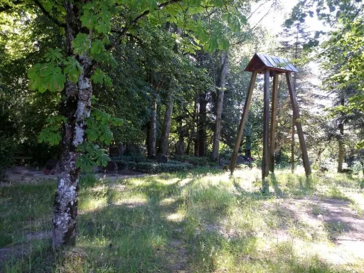 Bērzkalnu kapsēta  (Pēterniekos)