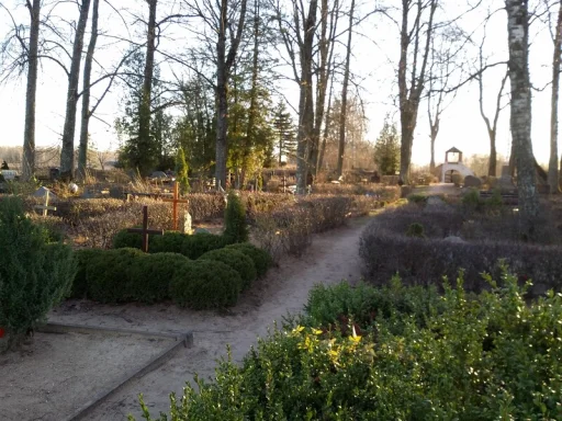 Baložu kapi (Iecava )