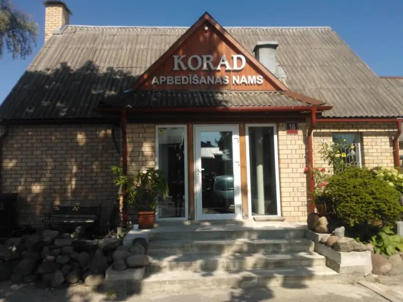 Apbedīšanās nams Korads.