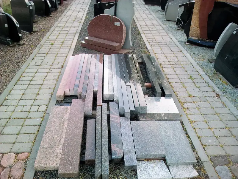 Korad - Похоронный Дом Ольгерта Силова Apbedīšanas pakalpojumi un kapu pieminekļu izgatavošana Jelgavā