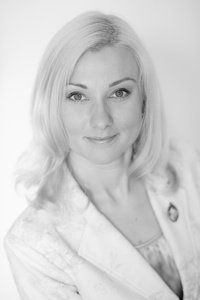 Rīgas apgabaltiesas zvērināts notārs Linda Damane