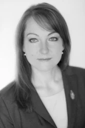 Latgales apgabaltiesas zvērināts notārs Evija Paļuma