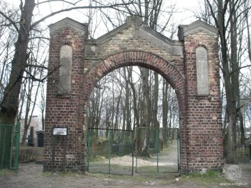 Sarkandaugavas Kalna kapsēta