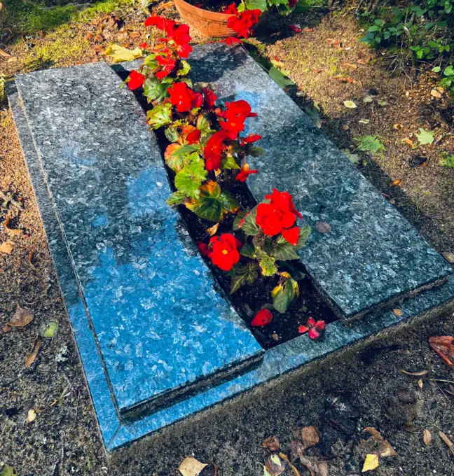 Kapu apmales no granīta