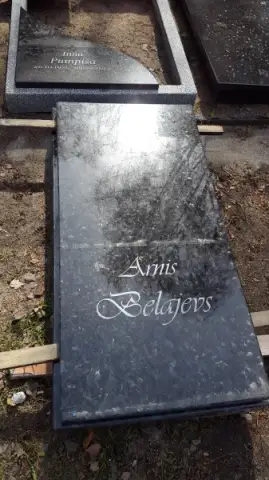 Slēgta granīta apmale