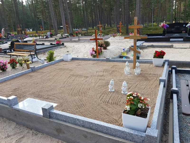 Granīta sētiņa, kapa vietas labiekārtošana