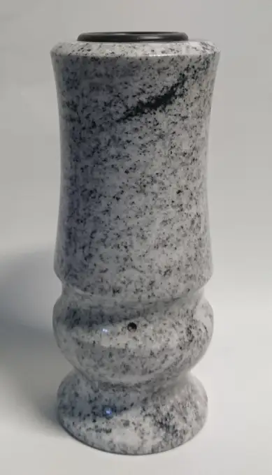 EVEN IK - Kapu pieminekļu izgatavošana 