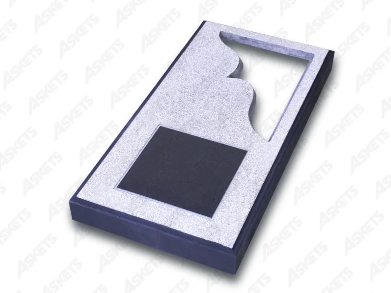 Kapu apmale vienvietīga, slēgta, ar izgriezumu un plāksni