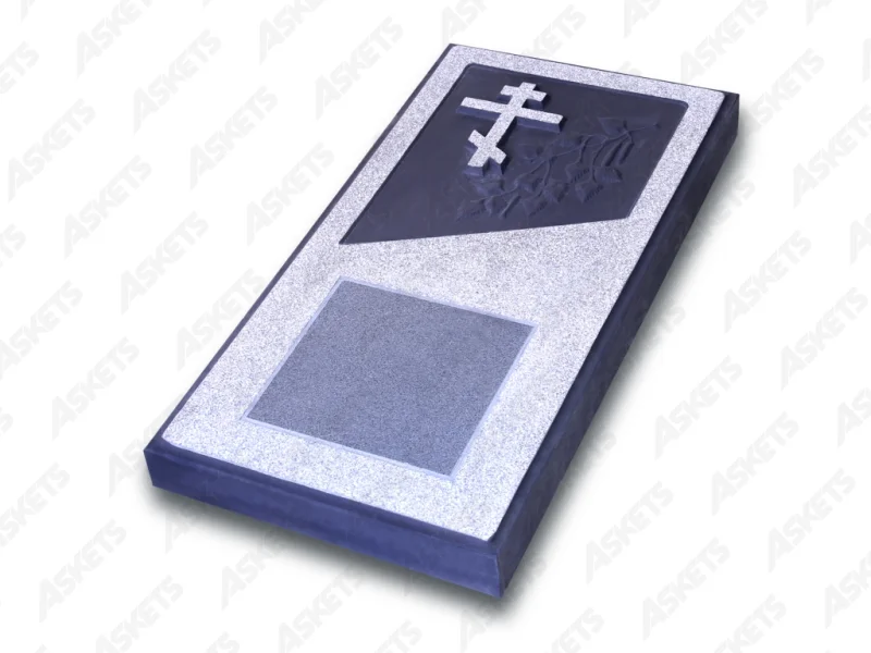 Kapu apmale vienvietīga, slēgta, ar pareizticīgo krustu un plāksni