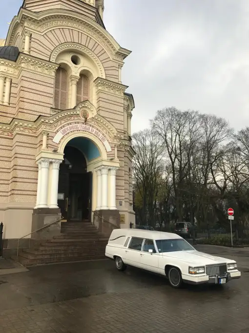 “Anatolija Stils Plus” - Apbedīšanas birojs Apkalpojam Pārdaugavu un daļu Jūrmalas – Iļģuciems, Imanta, Bolderāja, Babīte.