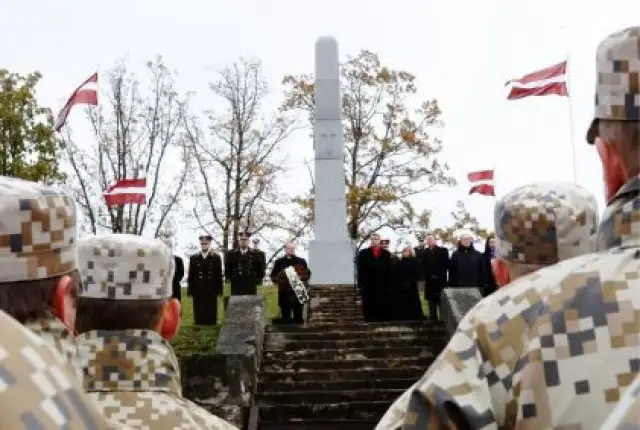 Piemineklis 7. Siguldas kājnieku pulka karavīriem 