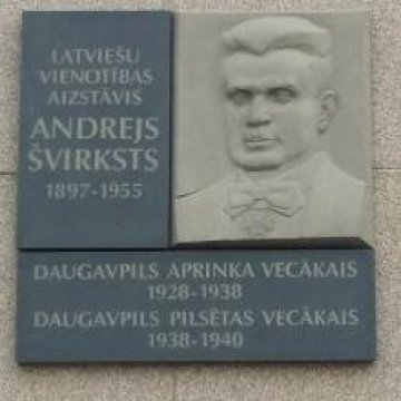 Piemiņas plāksne Andrejam Švirkstam