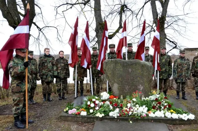 Piemineklis represiju upuriem 