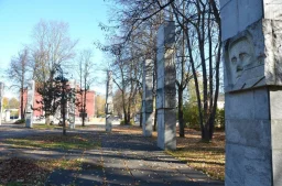 Krustpils parks un Otrā pasaules kara memoriāls