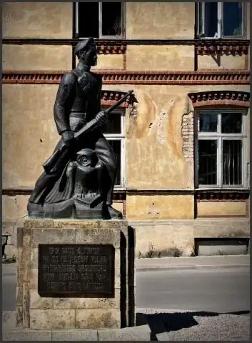 Cēsu Pulka Skolnieku rotas piemineklis 