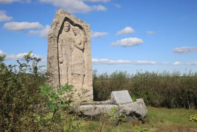 Piemiņas vieta Kambaros 