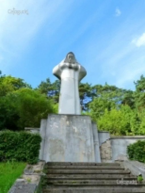 Piemineklis „Māte – Dzimtene” 