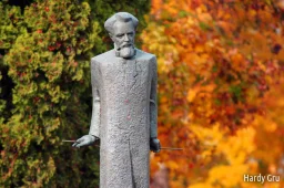 Piemineklis Baumaņu Kārlim Limbažos