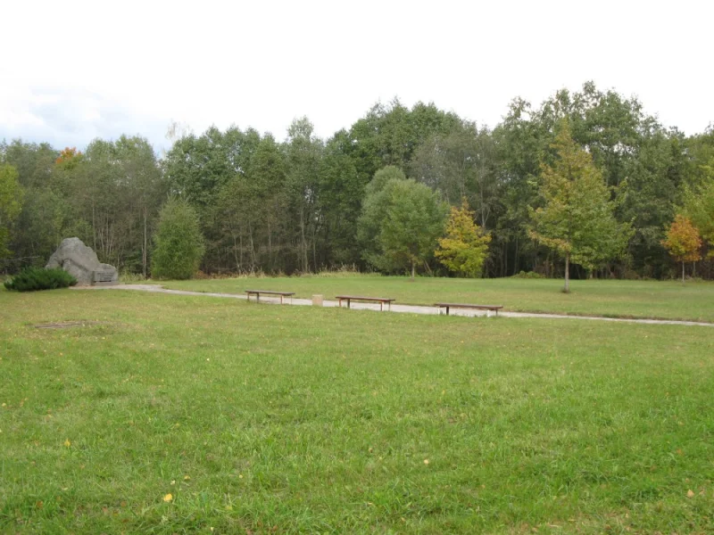 Piemiņas akmens 1941.gada 14.jūnijā izsūtītajiem uz Sibīriju 