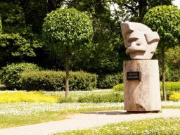 Piemineklis Rūdolfam Blaumanim