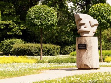 Piemineklis Rūdolfam Blaumanim