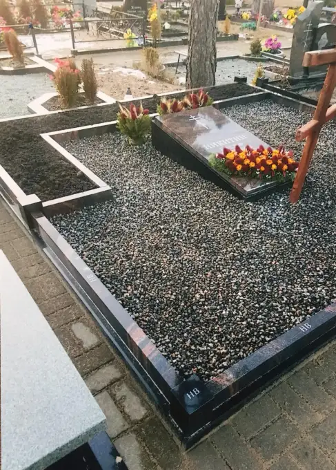 Anatolija Stils Plus veikals - Pieminekļi Granīta pieminekļi un kapu kopšana Rīgā – individuāls risinājums katrai kapavietai