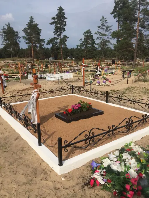 Anatolija Stils Plus veikals - Pieminekļi Granīta pieminekļi un kapu kopšana Rīgā – individuāls risinājums katrai kapavietai