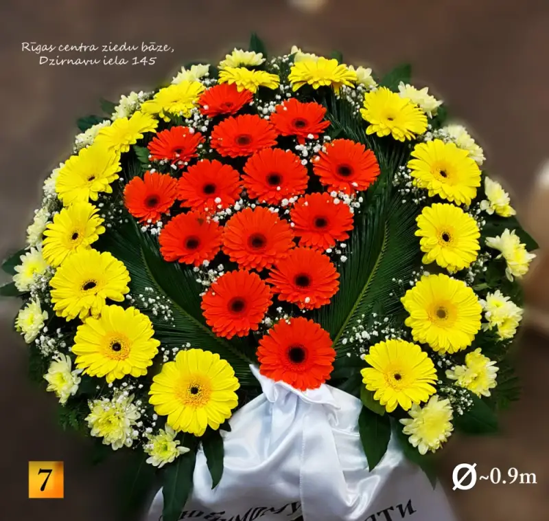 sēru vainags ar balto lentu