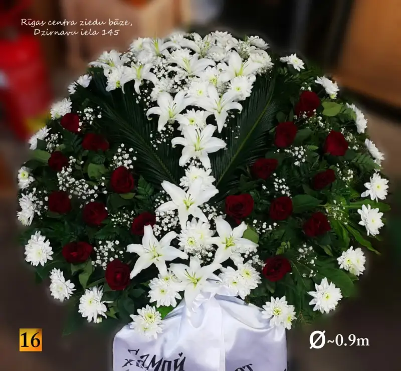 sēru vainags ar lilijam, rozēm un krizantēmam
