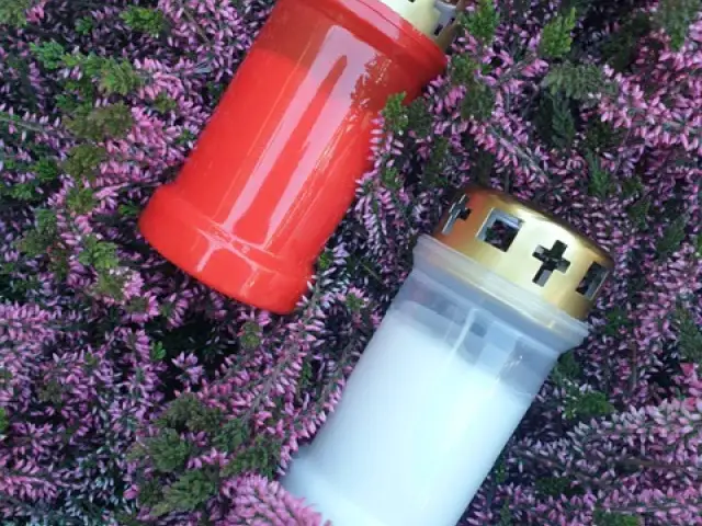 Поминальные свечи