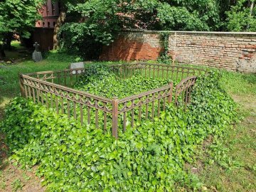 Liepājas Vecā katoļu kapsēta