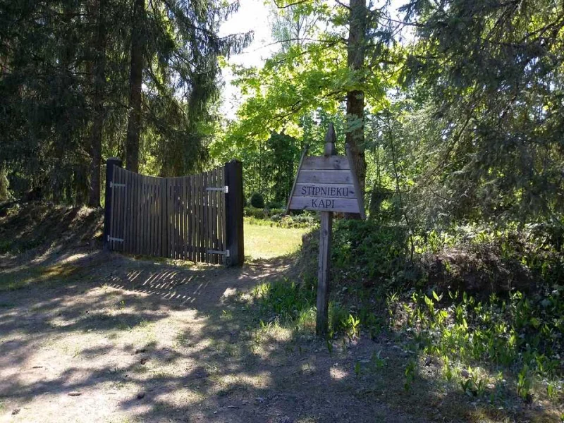 Stīpnieku kapi 