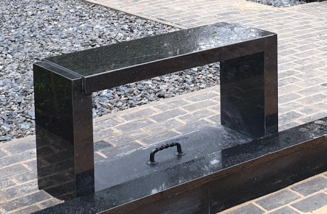 Granīta kapu soliņš GS-3