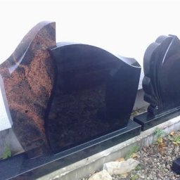 Preview image for  Pūlēti granīta kapa pieminekļi