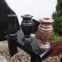 Preview image for  Granīta kapa vāzes