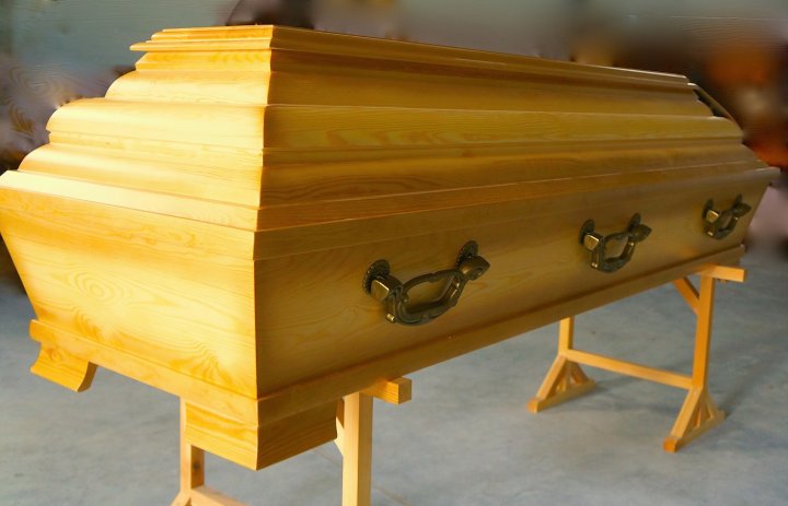 Light wooden coffin