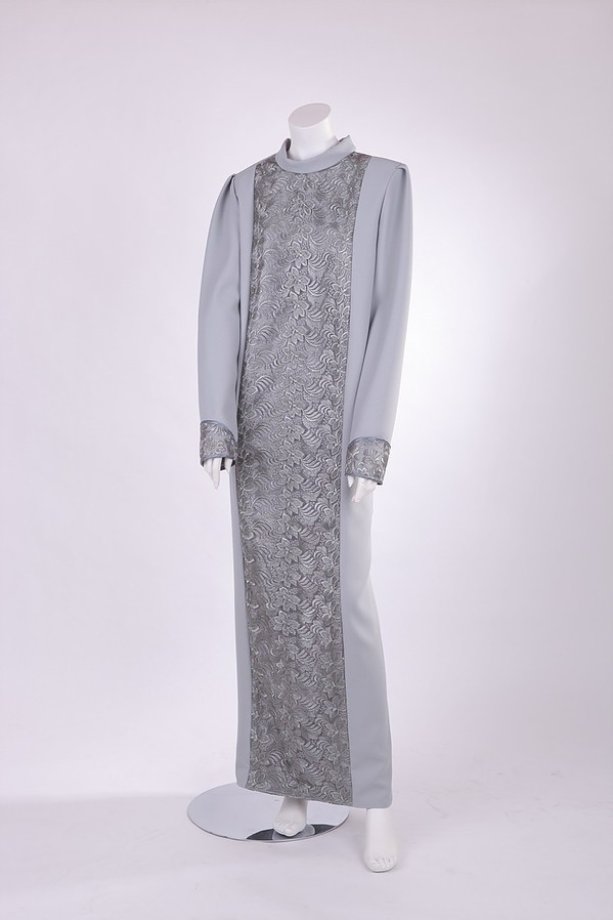 Clothing for the deceased