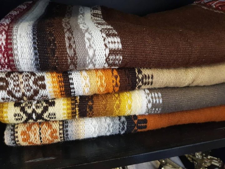 Apbedīšana birojs Latona Ltd - tautiskās segas