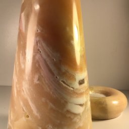 Preview image for  Akmens svečturis no dabīgā Oniksa materiāla - interjeram