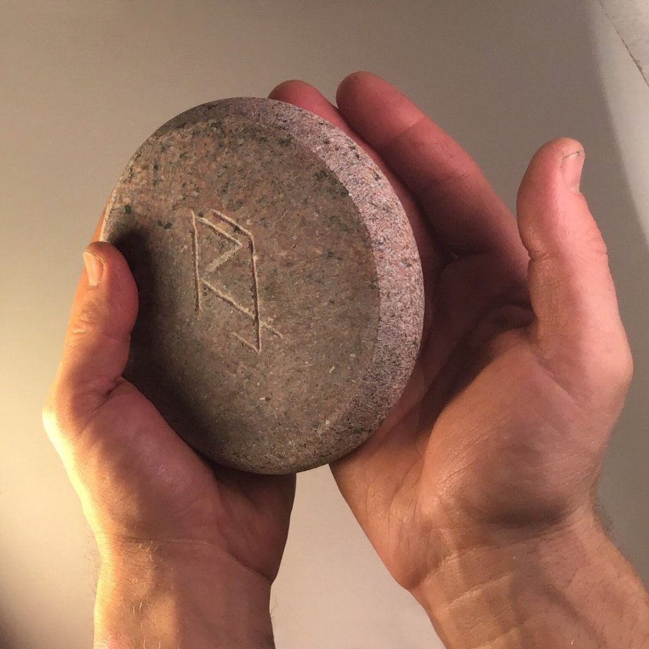 Granīta svečturis /sveces paliknis