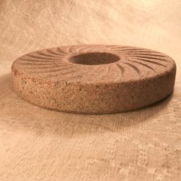 Preview image for  Svečturis - dekoratīvs dzirnakmens