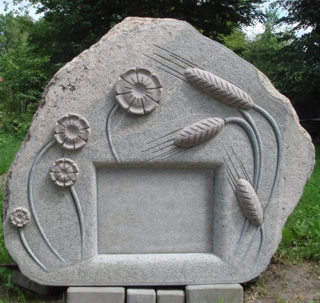 Kapu piemineklis Vārpas un ziedi