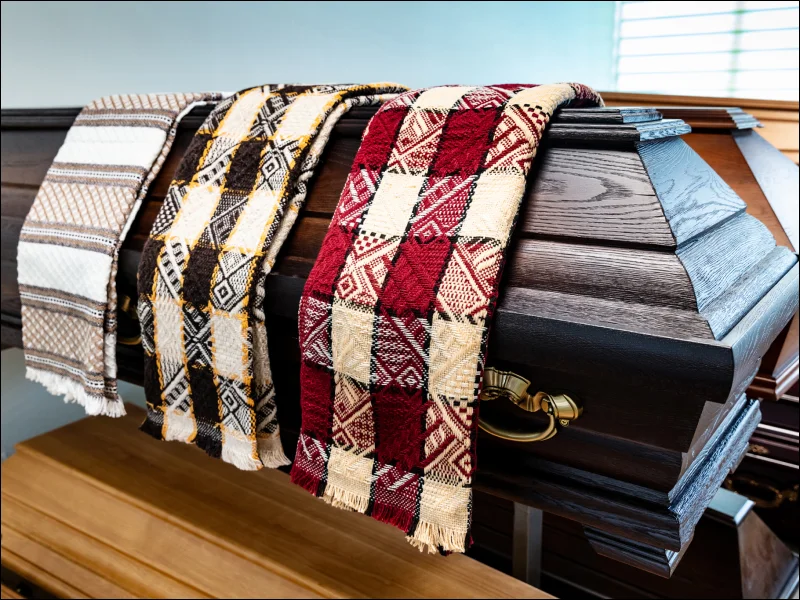 Народные одеяла для гробов