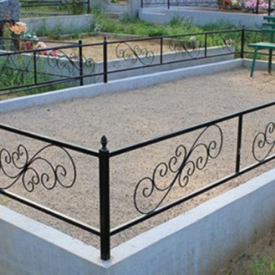 Metal enclosure for grave sites