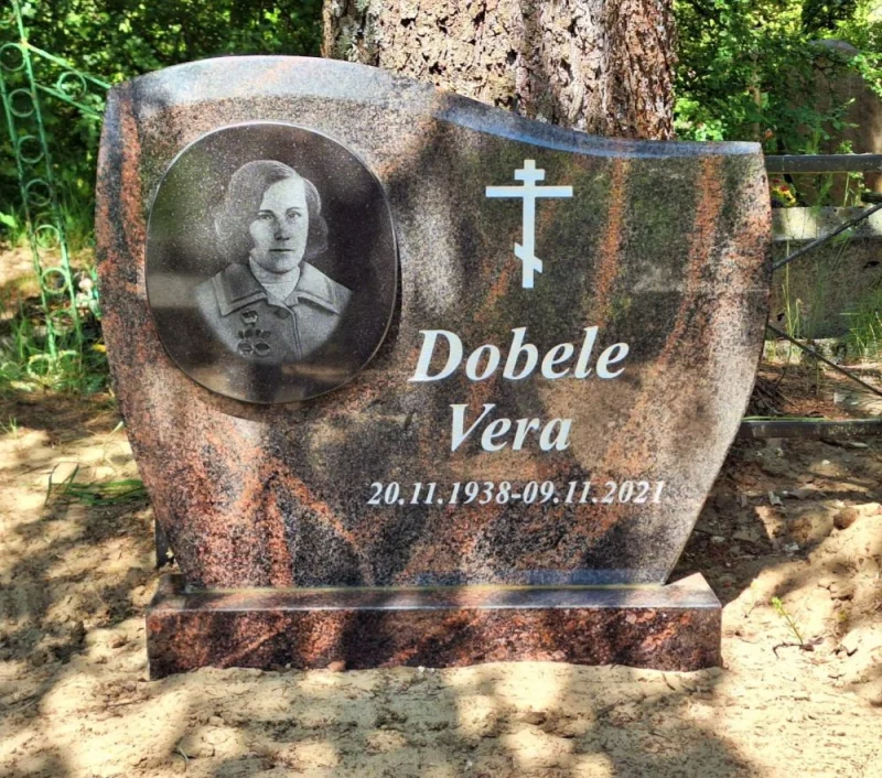 SKS Granit SIA SIA SKS GRANIT в Елгаве – гранитные надгробия и благоустройство мест захоронения