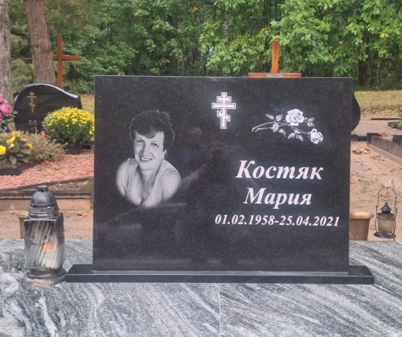 SKS Granit SIA SIA SKS GRANIT в Елгаве – гранитные надгробия и благоустройство мест захоронения