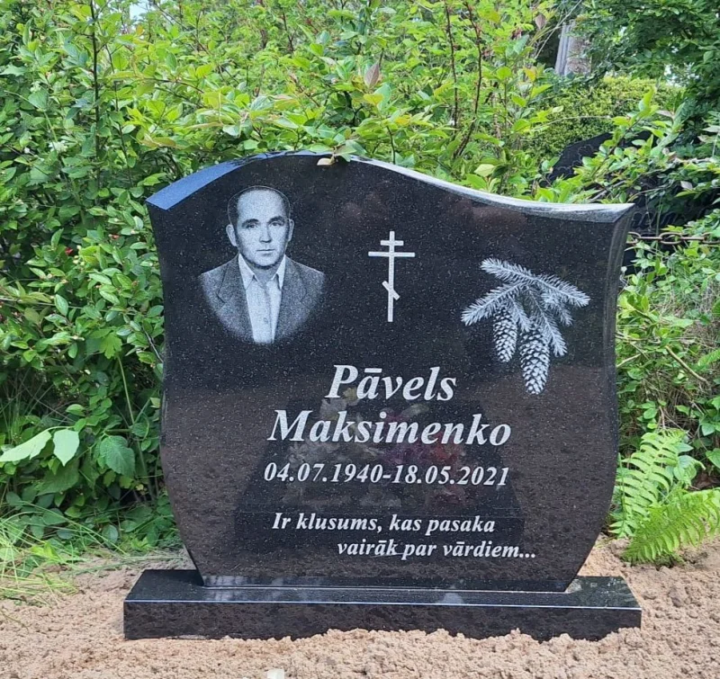 SKS Granit SIA SIA SKS GRANIT в Елгаве – гранитные надгробия и благоустройство мест захоронения
