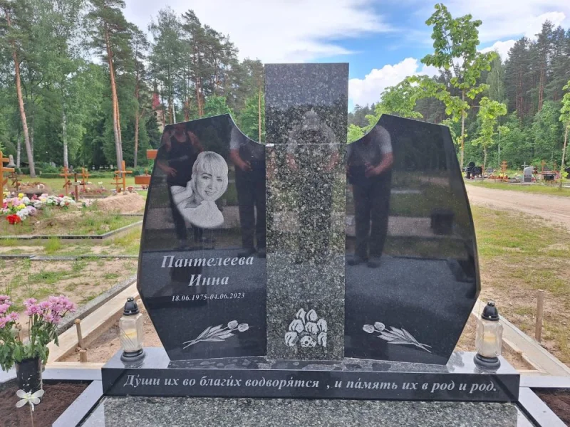 SKS Granit SIA SIA SKS GRANIT в Елгаве – гранитные надгробия и благоустройство мест захоронения